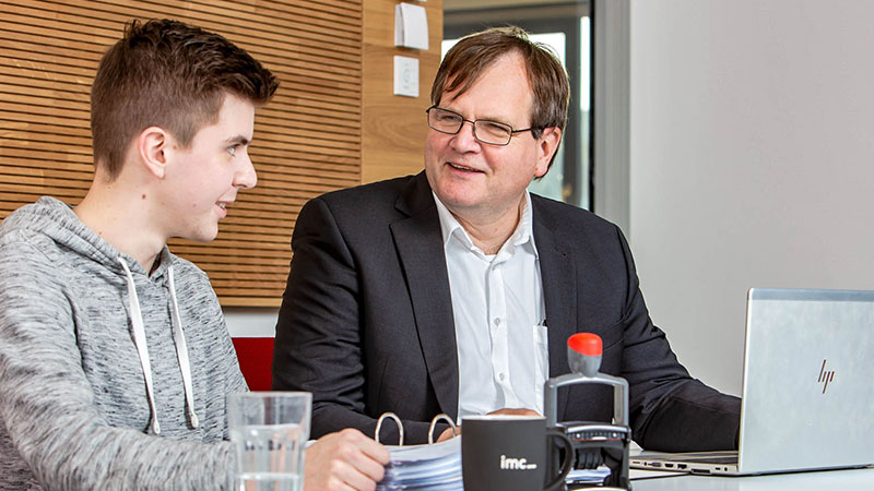 accountant teaching student